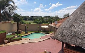 Langa 'S Cozy Guesthouse